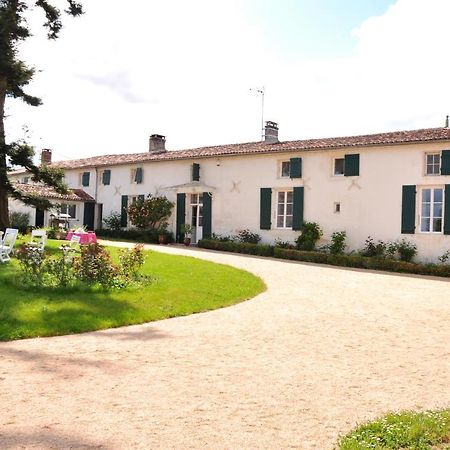 Le Logis Du Plessis Bed and Breakfast Chaniers Eksteriør billede