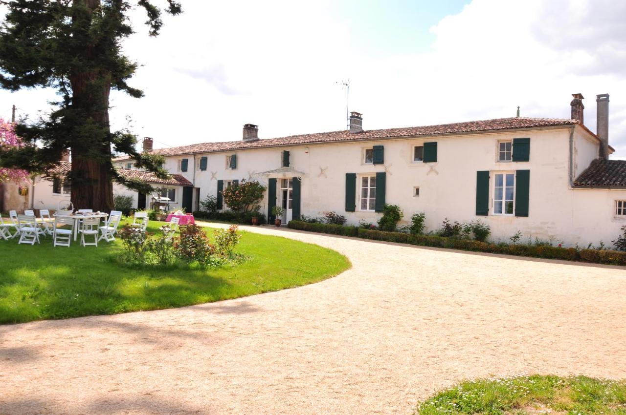 Le Logis Du Plessis Bed and Breakfast Chaniers Eksteriør billede